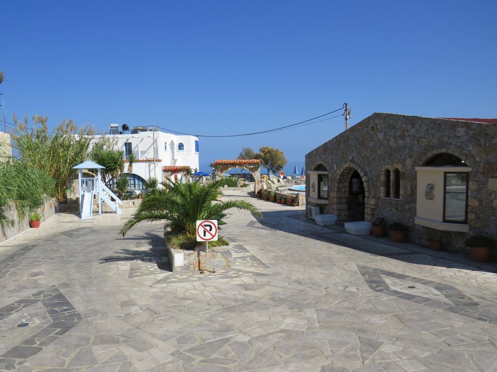 Blue Beach Villas Apartments Stavrós エクステリア 写真