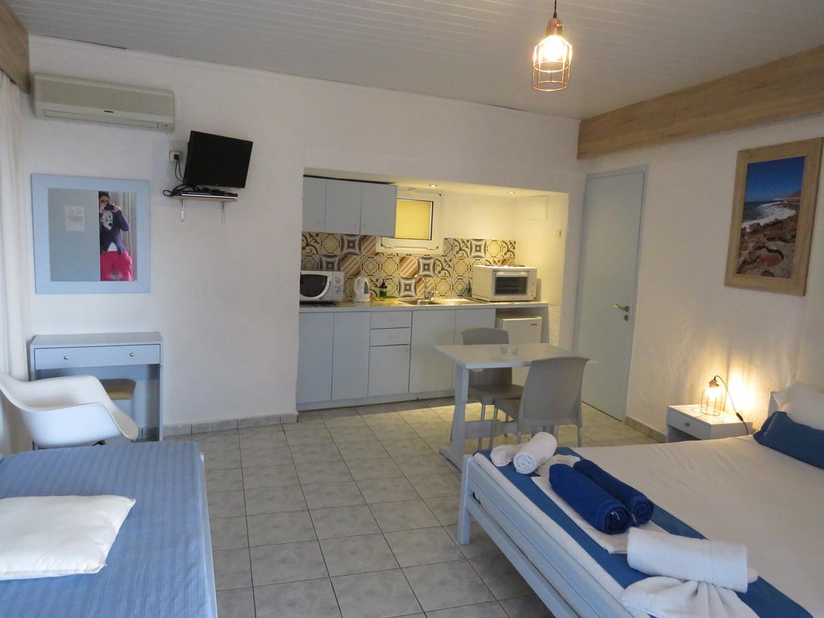 Blue Beach Villas Apartments Stavrós エクステリア 写真
